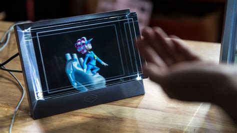 looking glass hologram display.